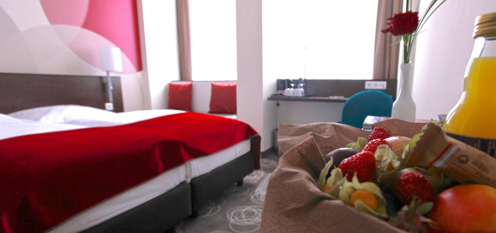 Webers - Das Hotel Im Ruhrturm Essen Zewnętrze zdjęcie